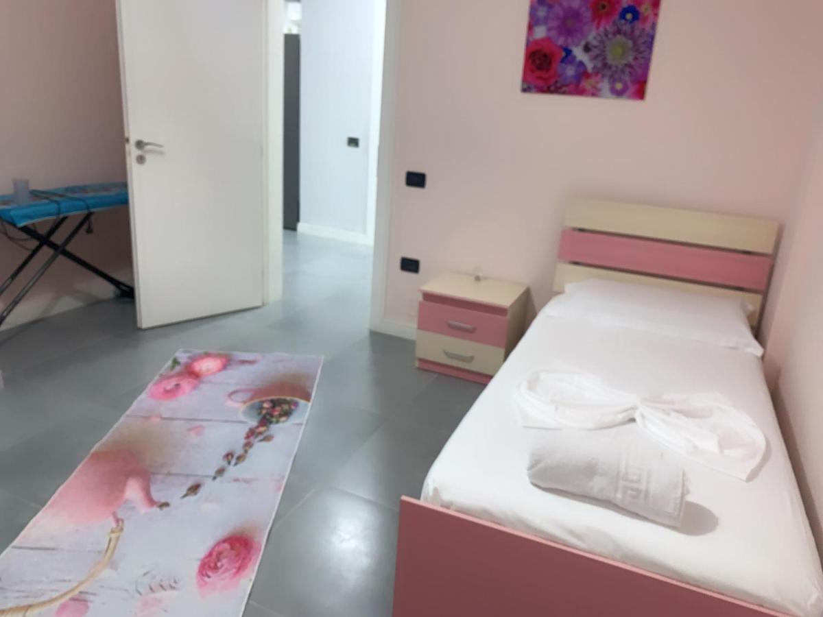 דירות Vlorë Apartament Dean מראה חיצוני תמונה